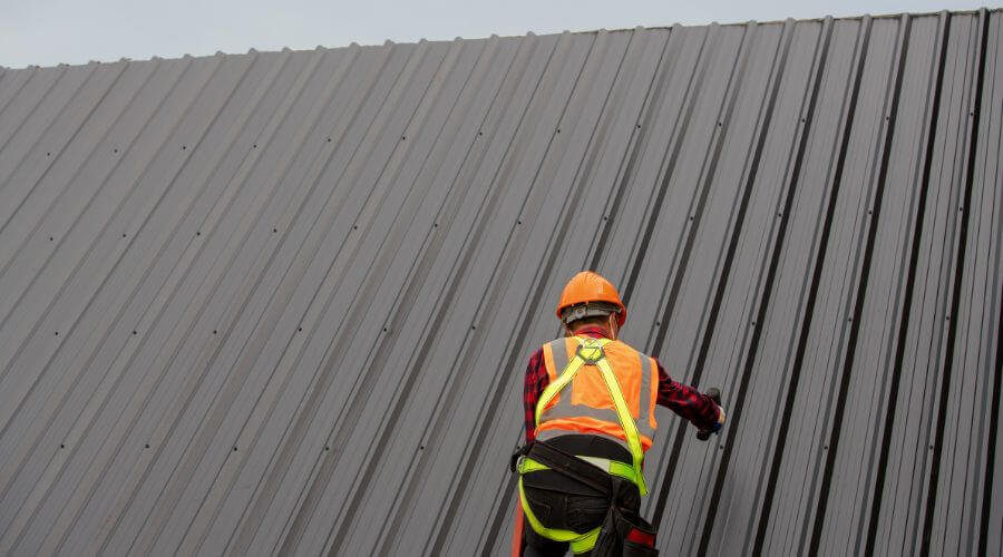 Professional metal roof installation in Minonk, IL